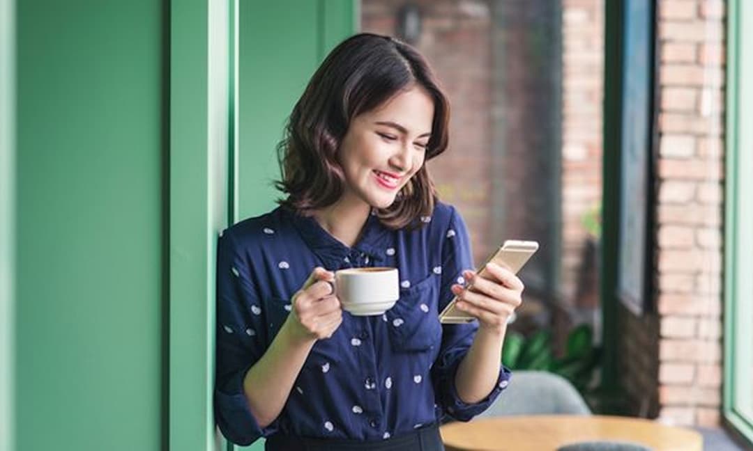 Khi đàn ông gửi tin nhắn nói: “Chào buổi sáng”, người phụ nữ thông minh sẽ trả lời như thế này