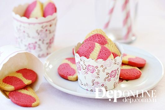 Nhâm nhi bánh quy bơ mứt dâu vừa thơm vừa giòn
