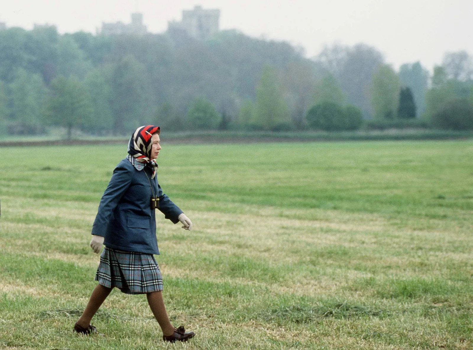Những con số và sự thật ấn tượng về Nữ hoàng 'triệu dặm' Elizabeth II