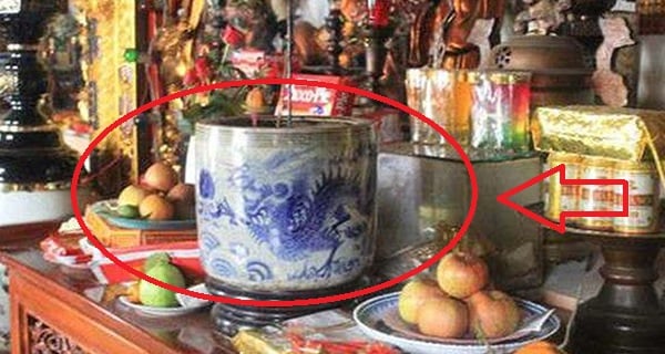 Bàn thờ xuất hiện 6 điều này là điềm báo hung hạn, cuối năm gia chủ phải cẩn thận