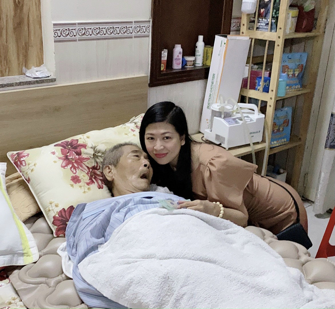 Mong Ba thanh thản nhẹ lòng mà rời đi